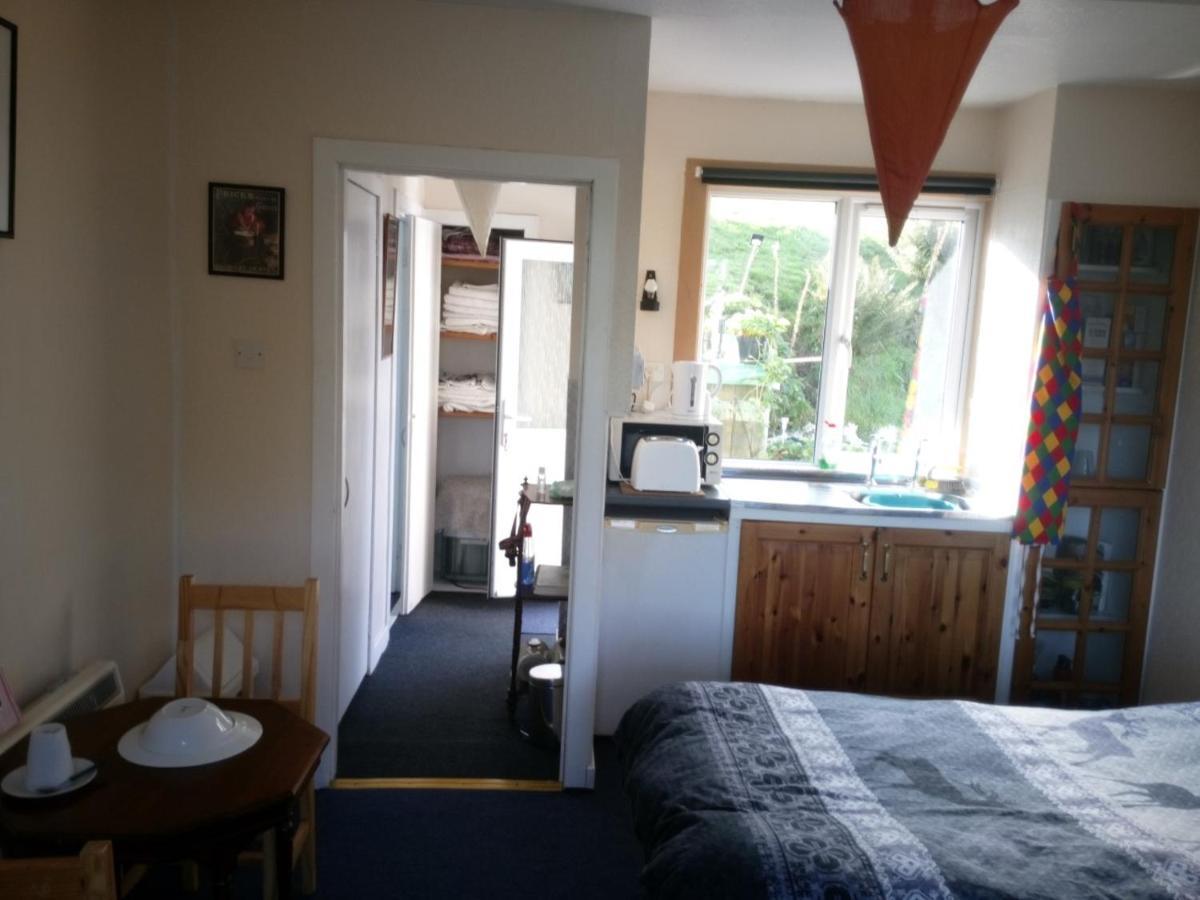 Smithy Cottage Minard エクステリア 写真